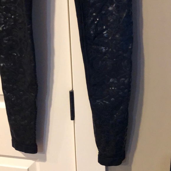 Leggings - black with detail - Picture 4 of 6